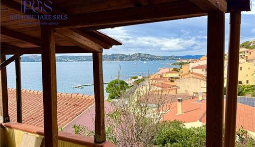 La Maddalena - trilocale con vista mare in zona Padule