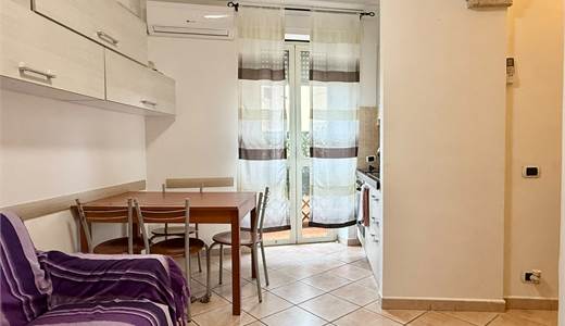 La Maddalena - zona semicentrale - comodo bilocale vicino ai servizi - PGS Immobiliare SRLS