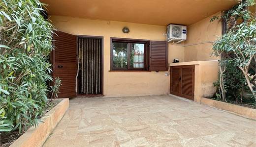 Bilocale con doppio cortile in zona Giardinelli